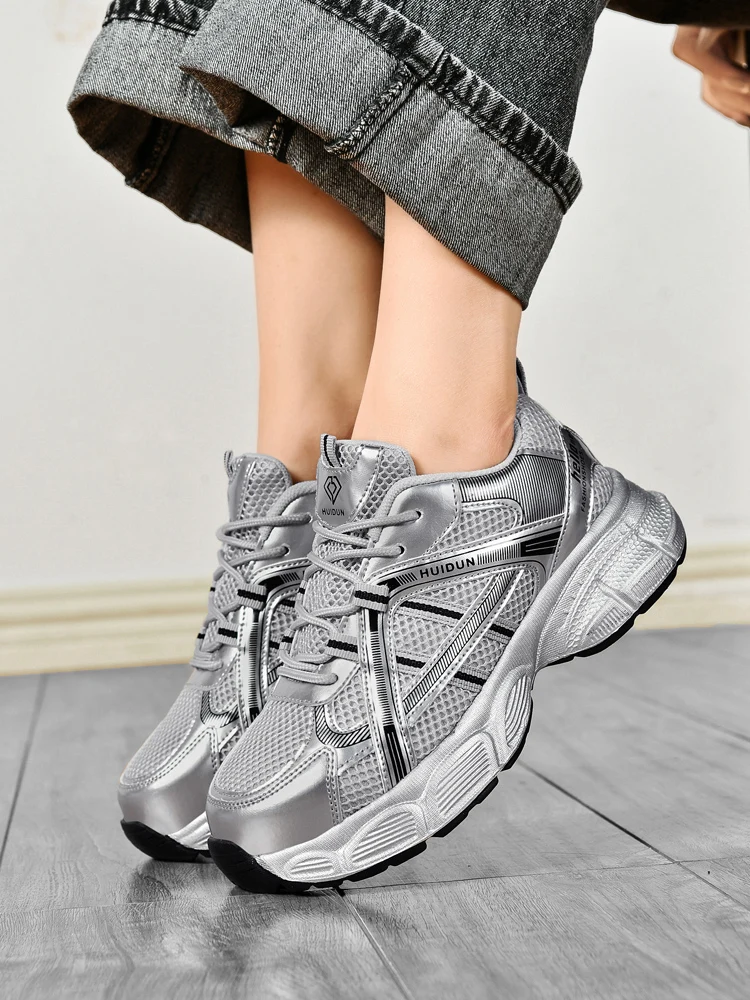 HUIDUN Alloy Safety Sneakers – Women's Futuristic Work Shoes with Serious Protection
