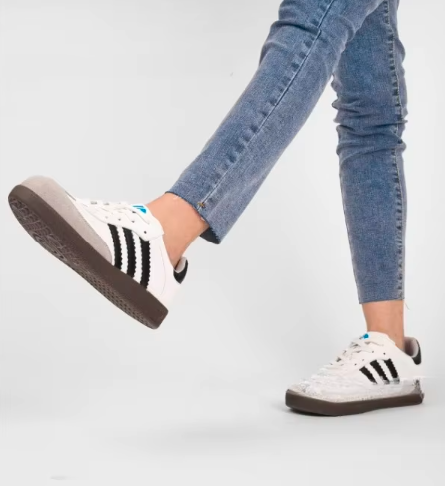A SAFETY SAMBA Pro Women's Work Sneakers – Retro Style, Modern Protection