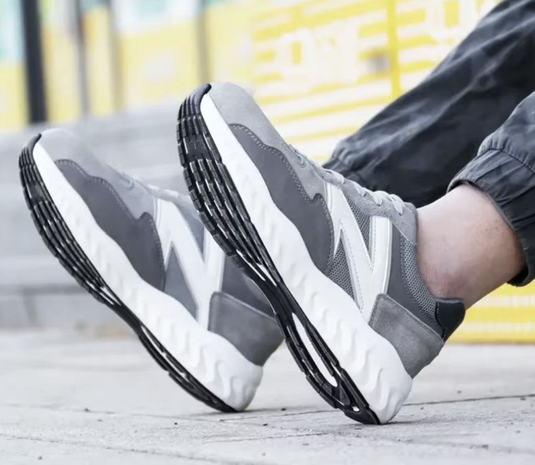 BALANCE Motion Runner – Work-Ready Comfort with a Sporty Edge