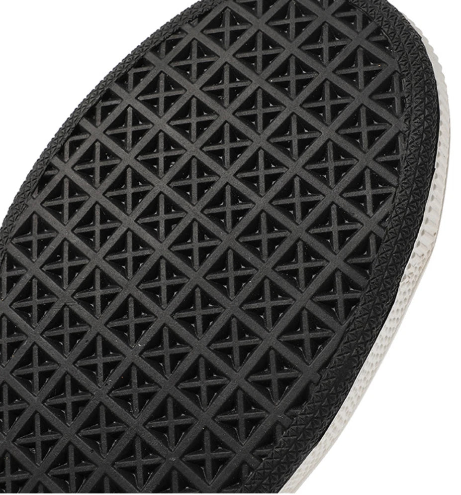 AirePanda '26 - Street-Style Safety Low-Tops